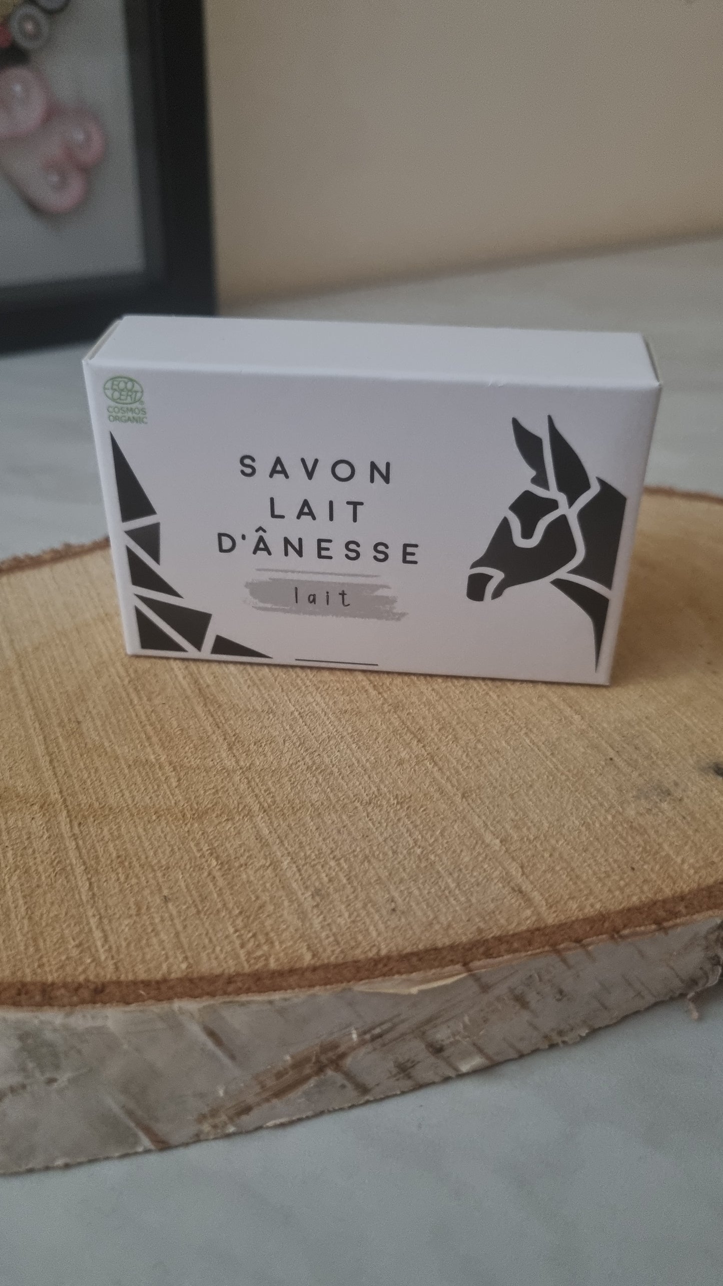 Savon solide au lait d'ânesse BIO Douceur de lait